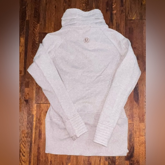 LULULEMON Radiant Jacket II Zip-Up Sweatshirt in Heathered Spanish Oak Size 6 - Picture 11 of 13